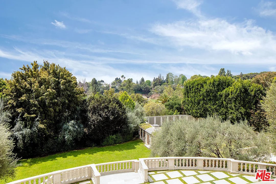 10539 Bellagio Rd
