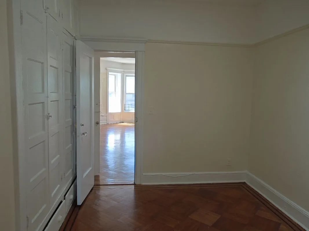 1211 Nostrand Avenue 2F