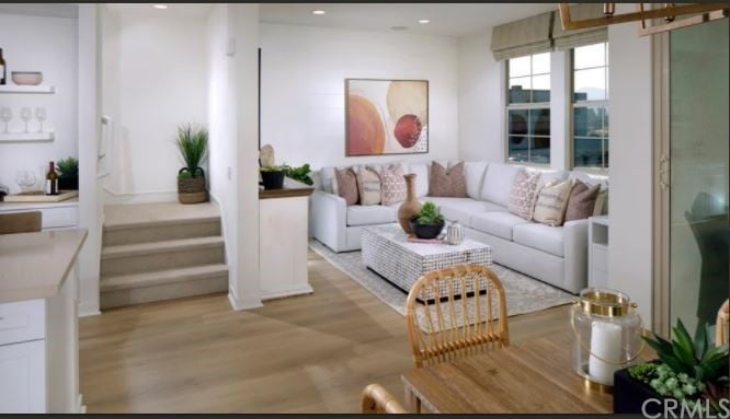 317 Paddle Ct