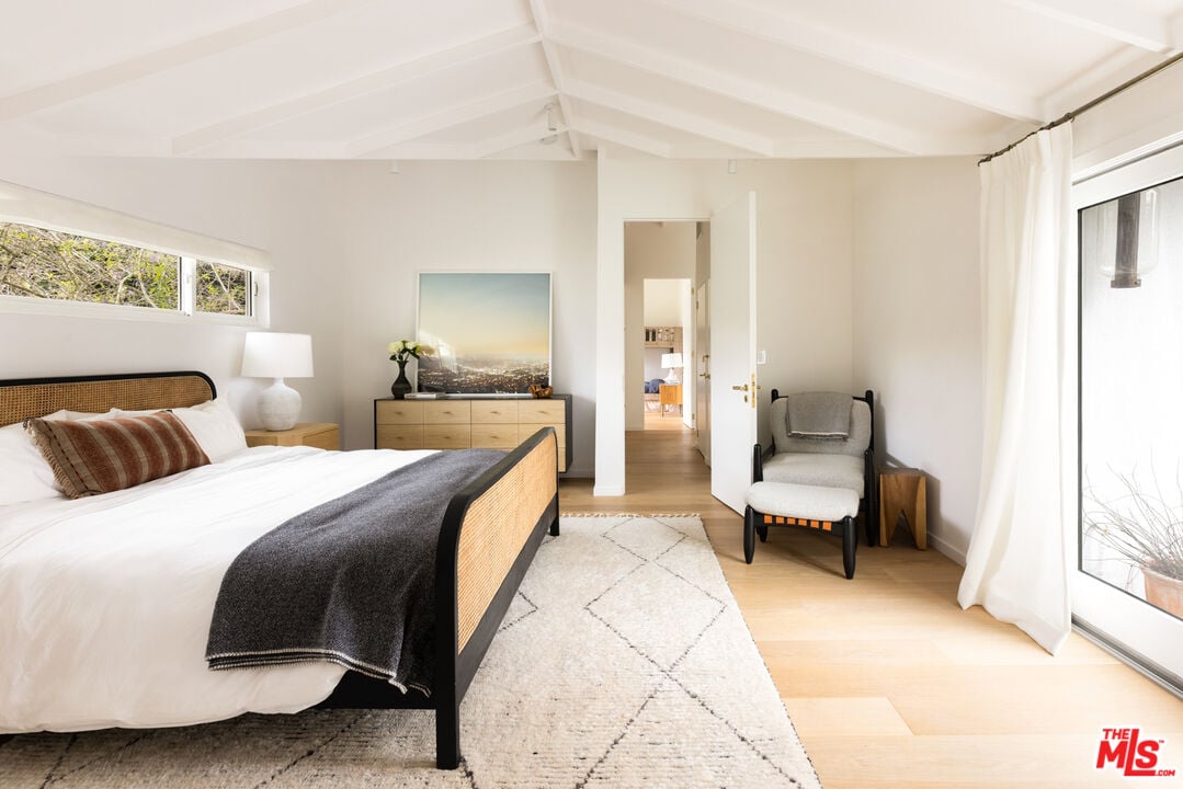 Echelon Pavilion, Grayfox St, 90265