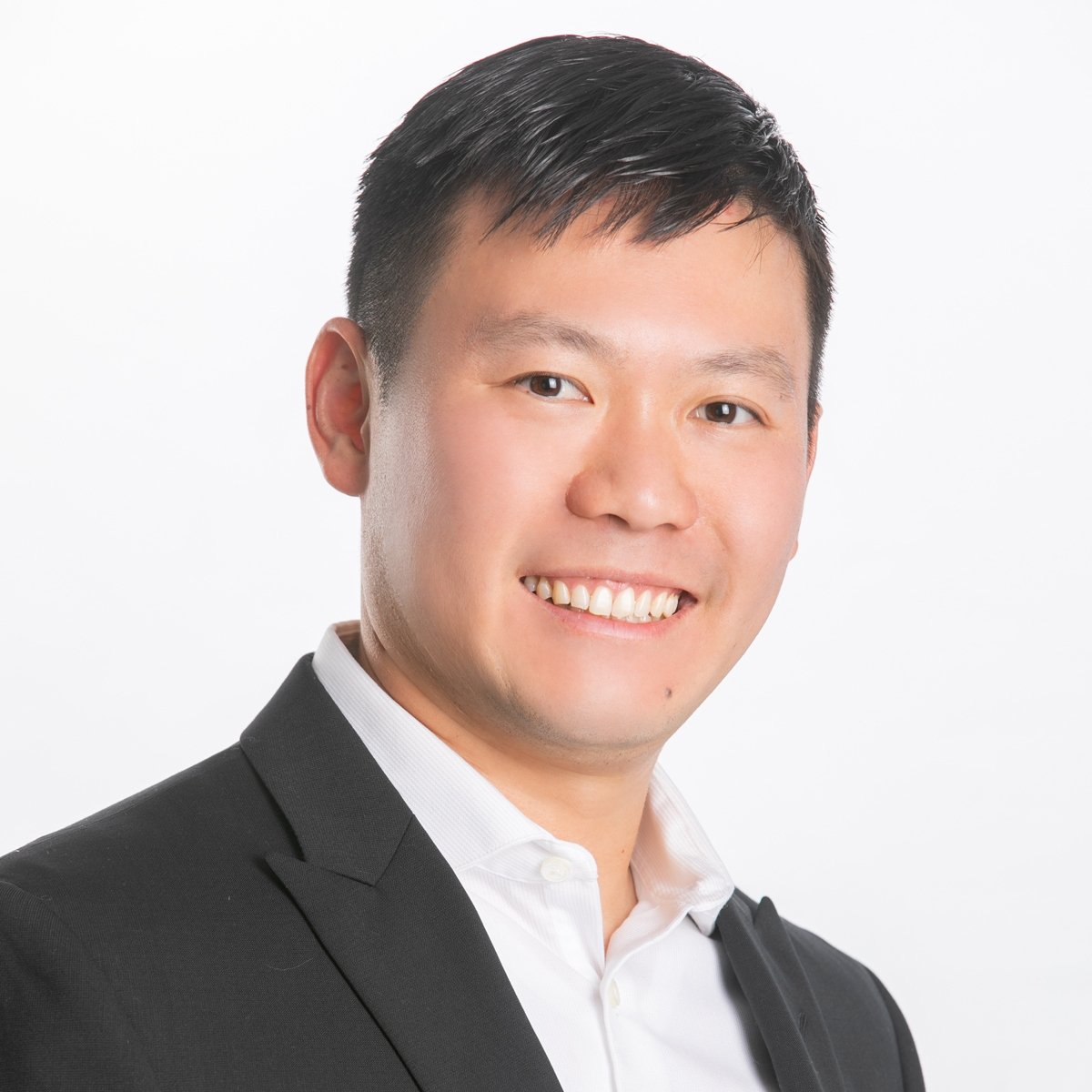 Kevin Wu&nbsp;Coralville, IA Real Estate Agent Headshot