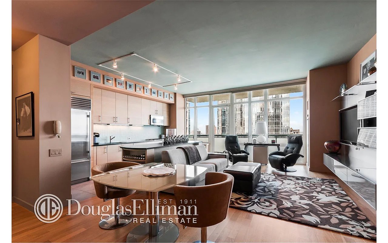 325 5th Ave, #37D