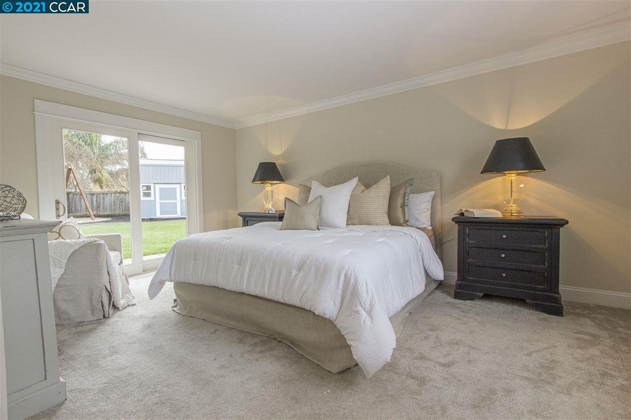 8 Foothill Park Ter
