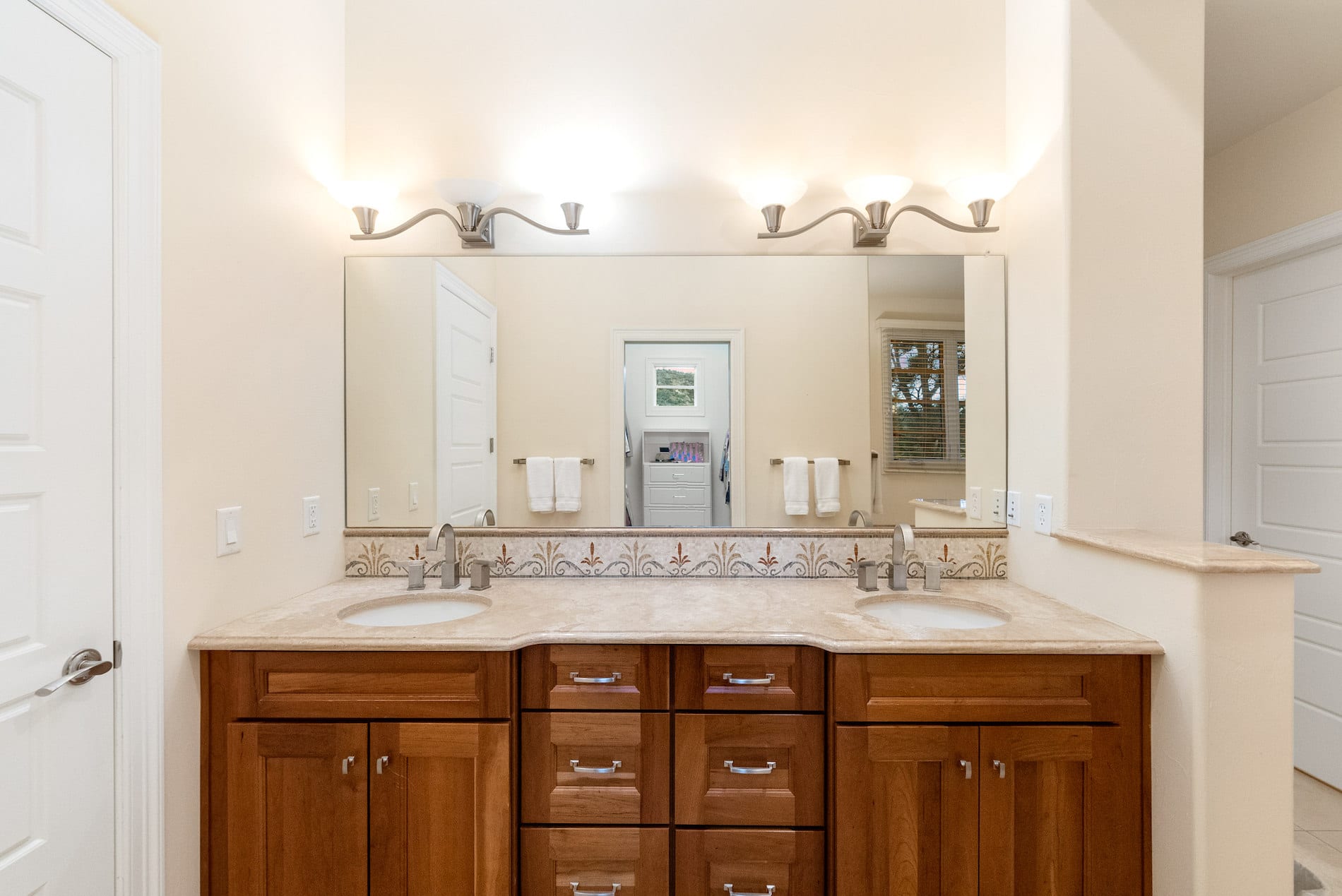 8164 Raphael Lane