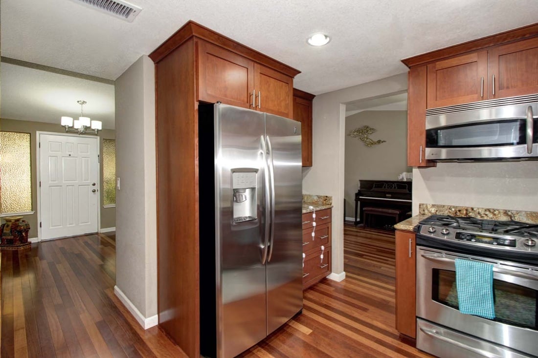 Gorgeous New Listing in 95821! 