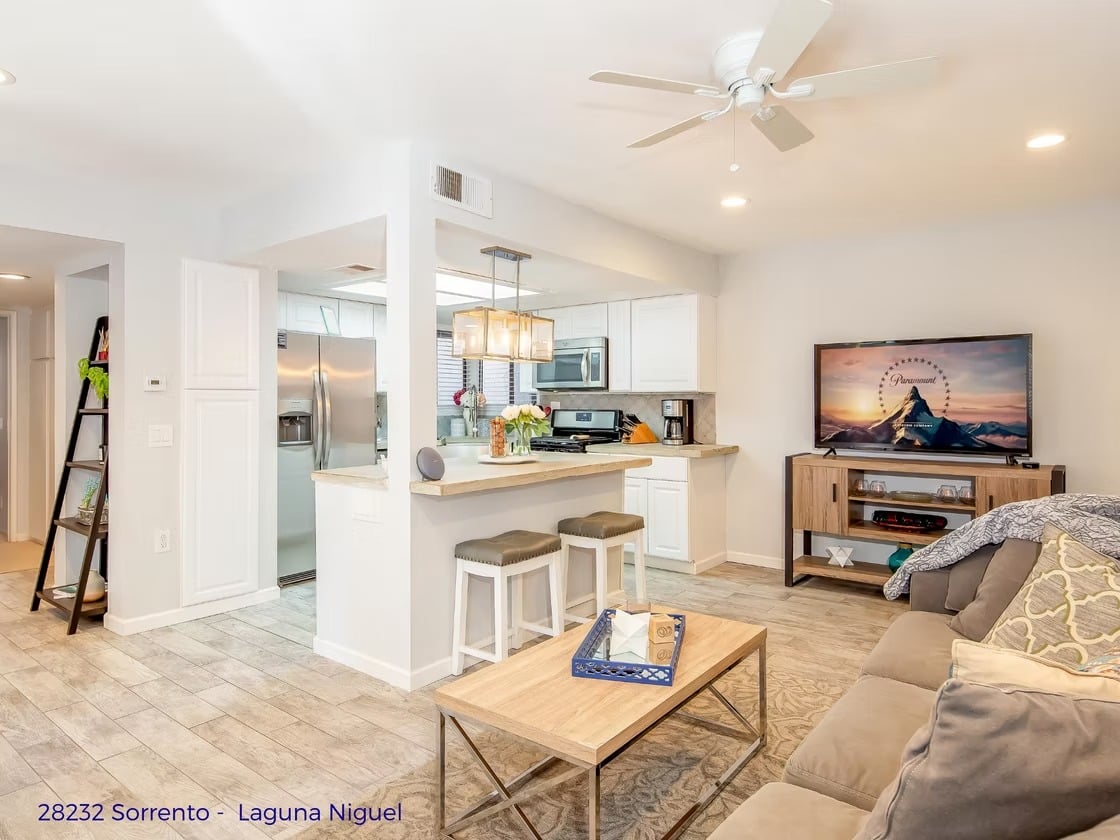 28232 Sorrento