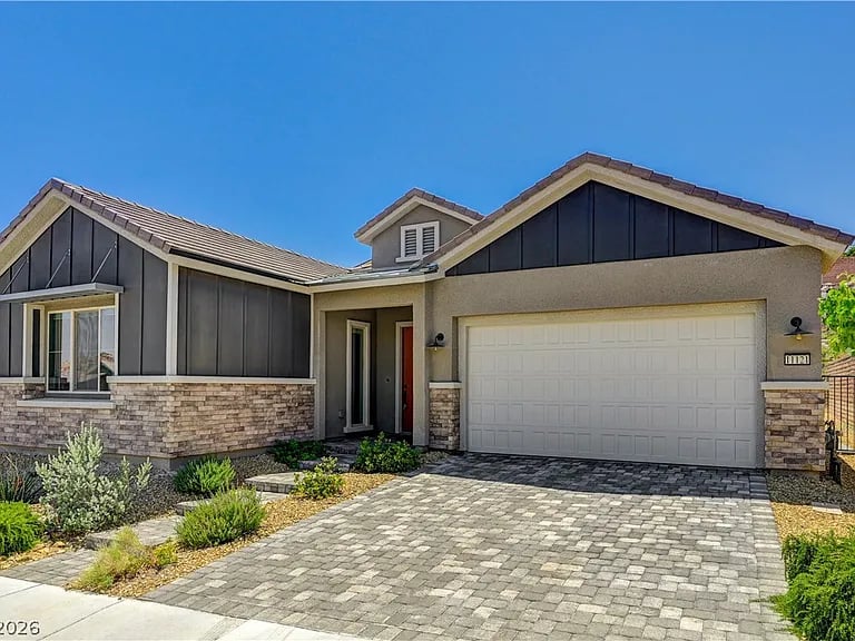 11121 Red Yucca Dr
