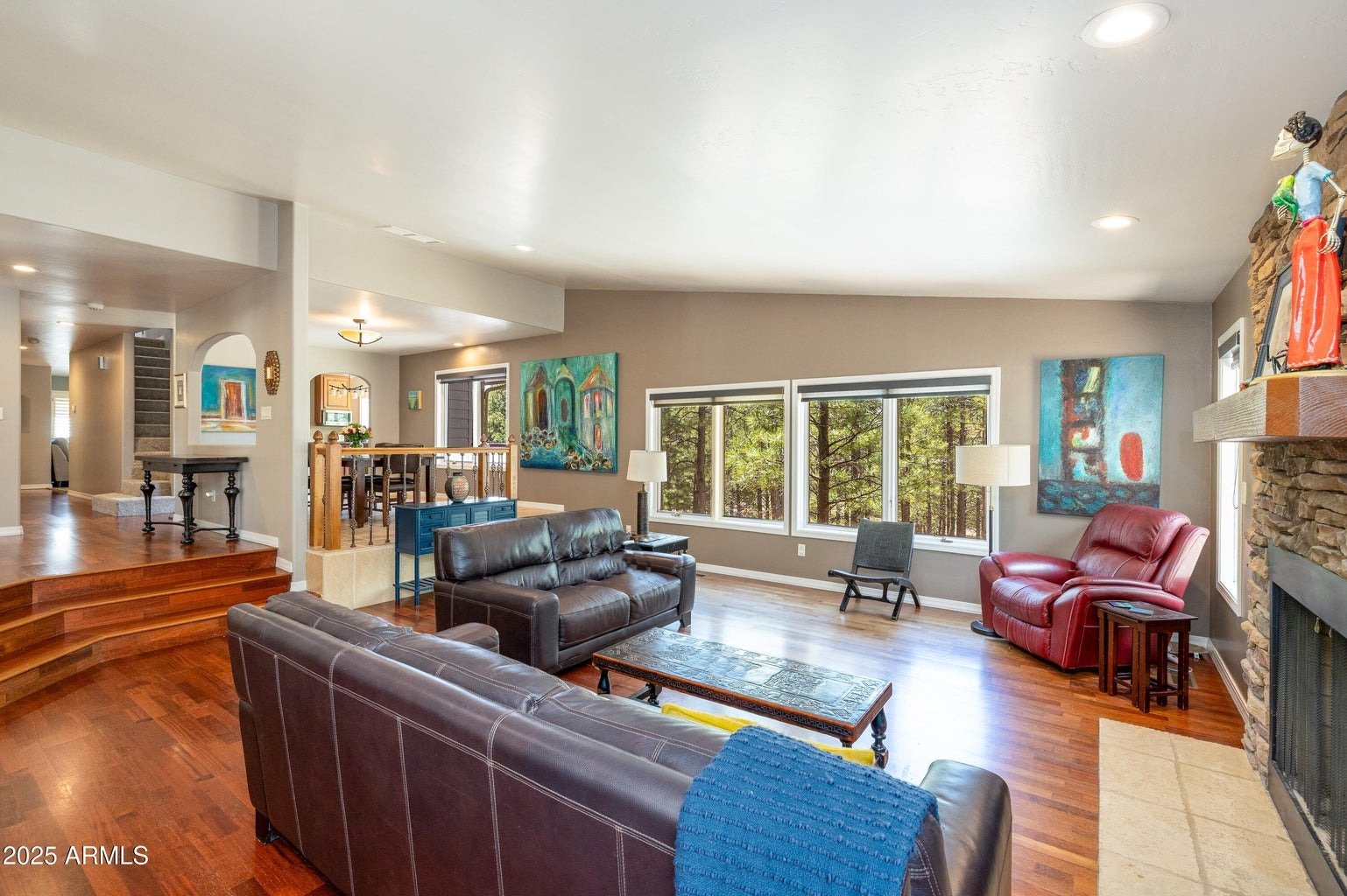 1206 N La Costa Ln