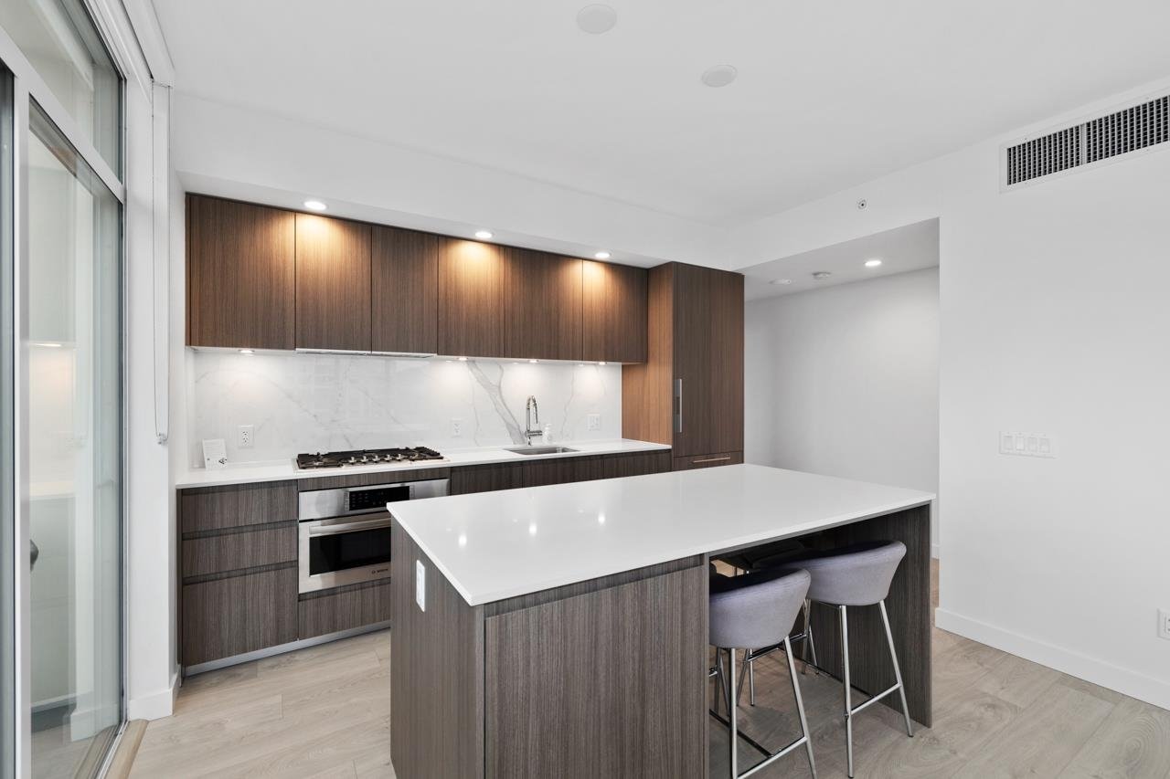 3002-6463 Silver Ave