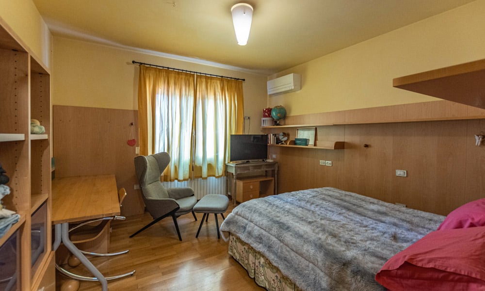 Matching Home & Business Near Fano 