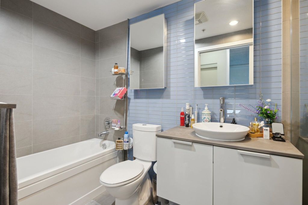 128 W Cordova St, #1601