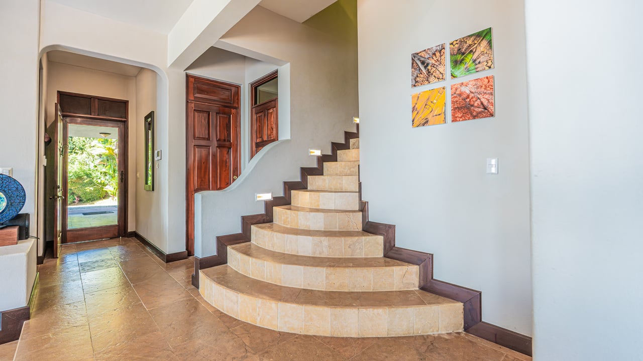 Ocean View Luxury Estate with An Incredible Location in Dominical