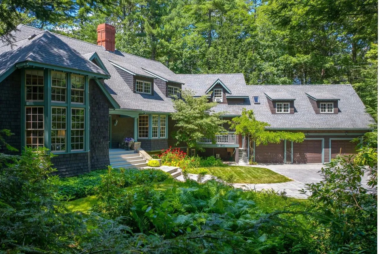New Listing: 9 Scitterygussett Drive, Falmouth, ME 04105 – $1,595,000