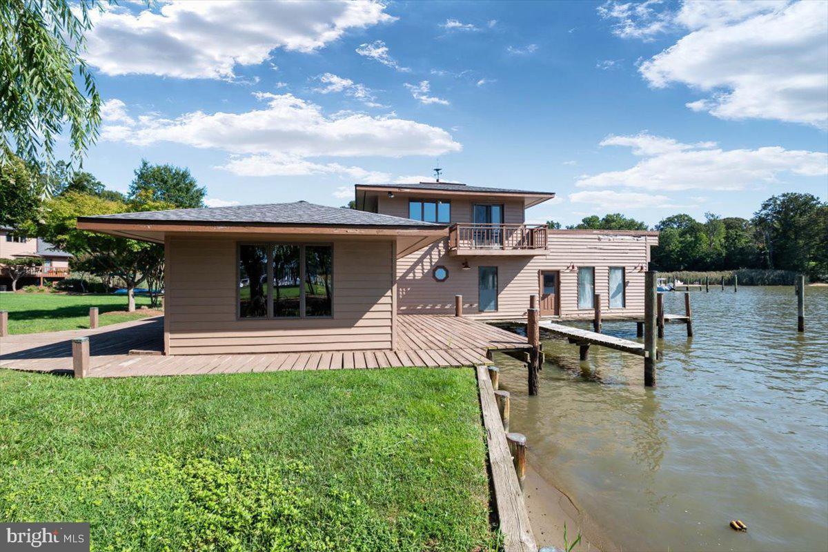 88 E Lake Dr