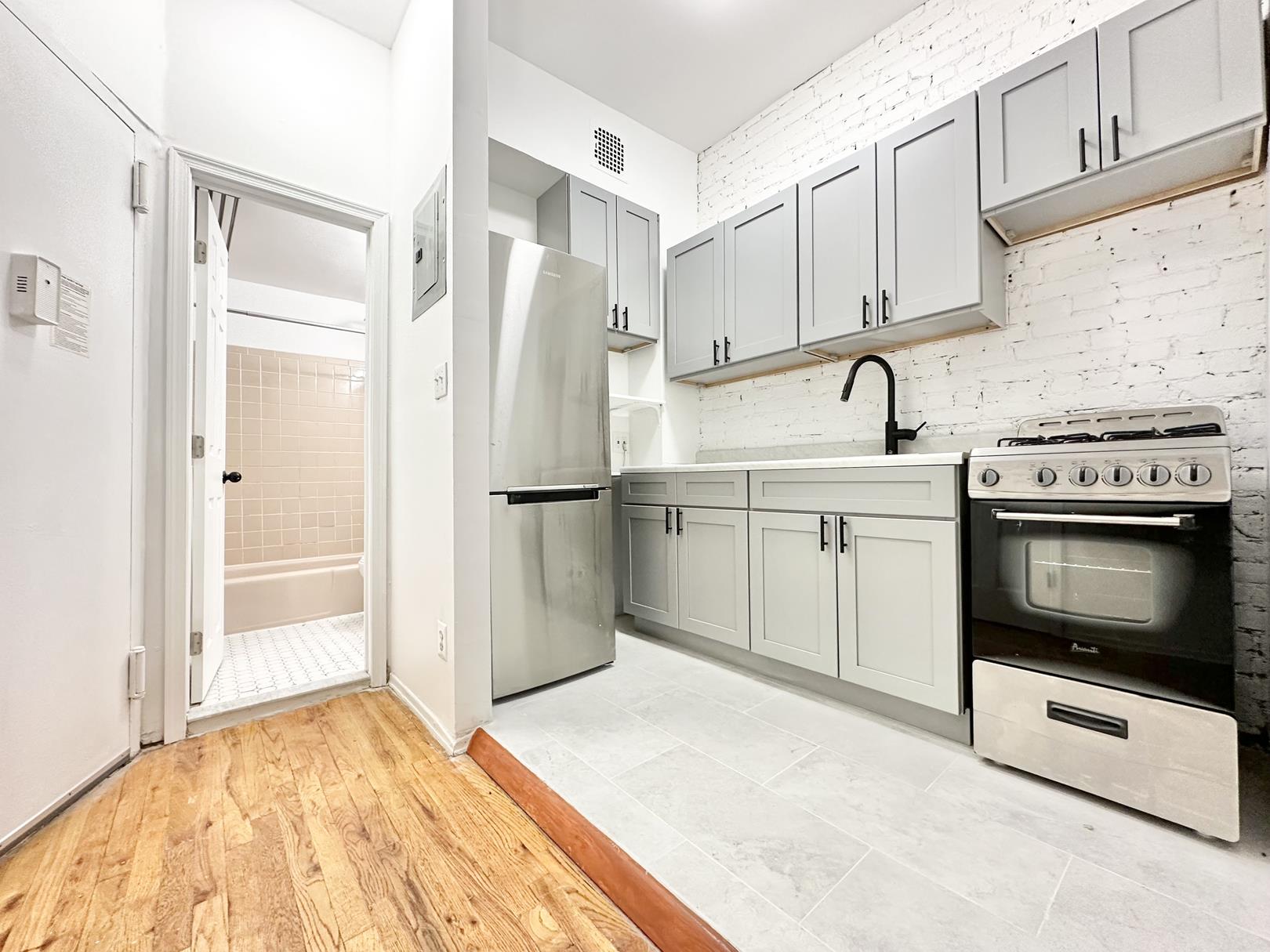 306 East 93rd Street, Apt 3-C