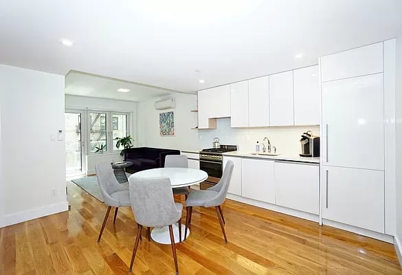 219 South 3rd Street Unit: 4F