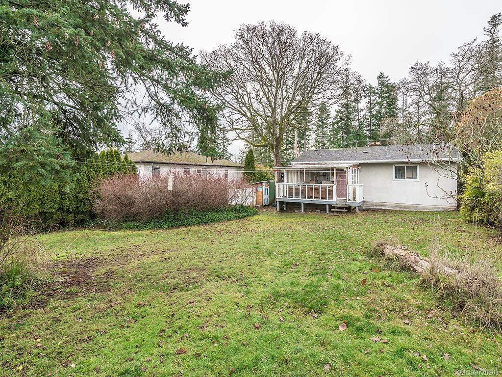 1158 Craigflower Rd
