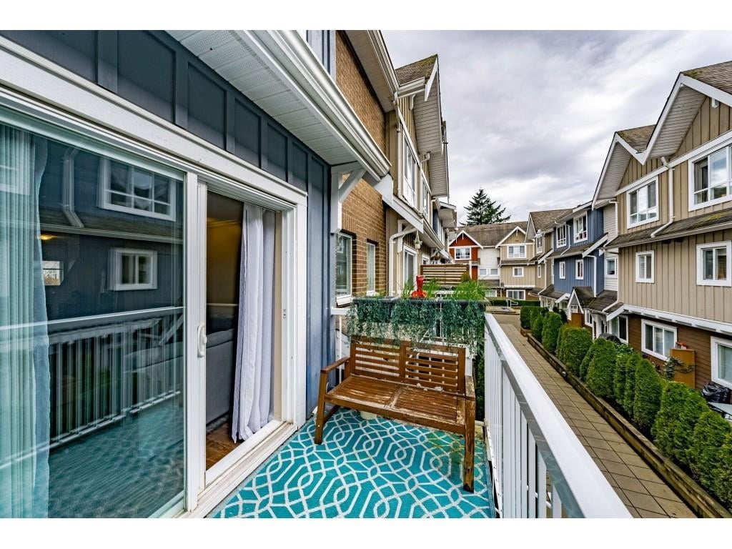 611-1661 Fraser Ave