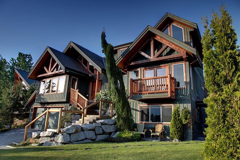1037 Glacier View Dr