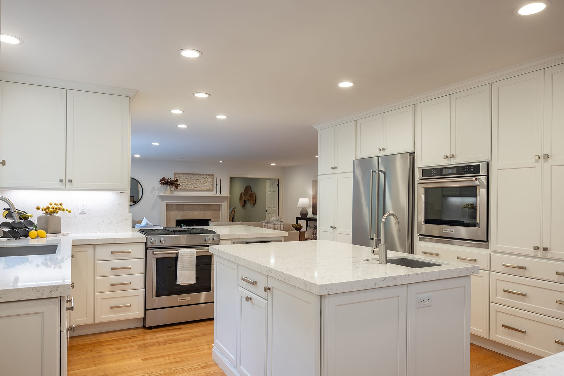 Spacious Monterey Haven - 450 Dry Creek Road