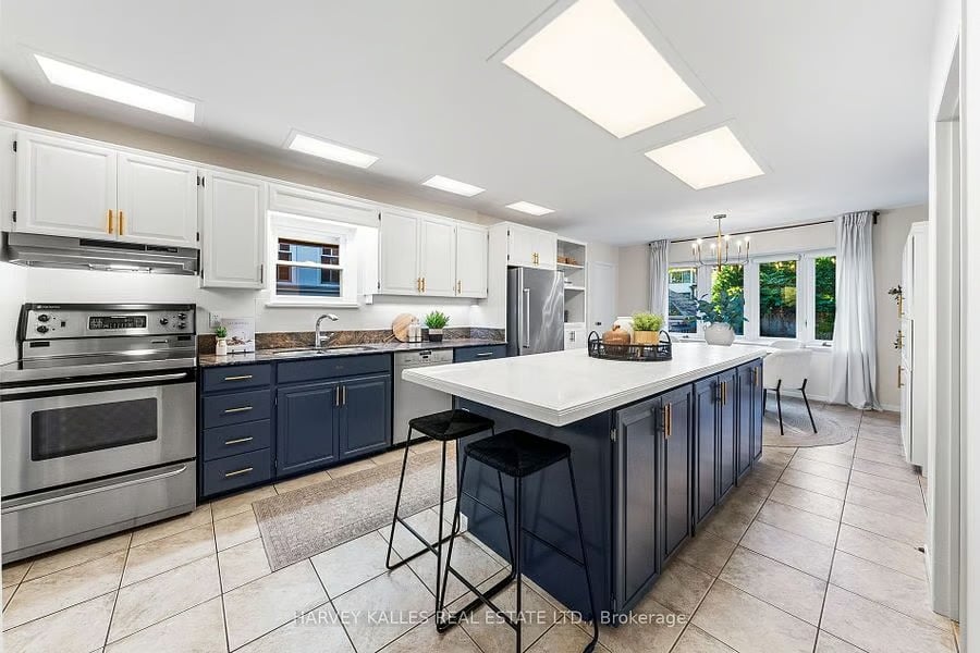213 St Leonards Ave