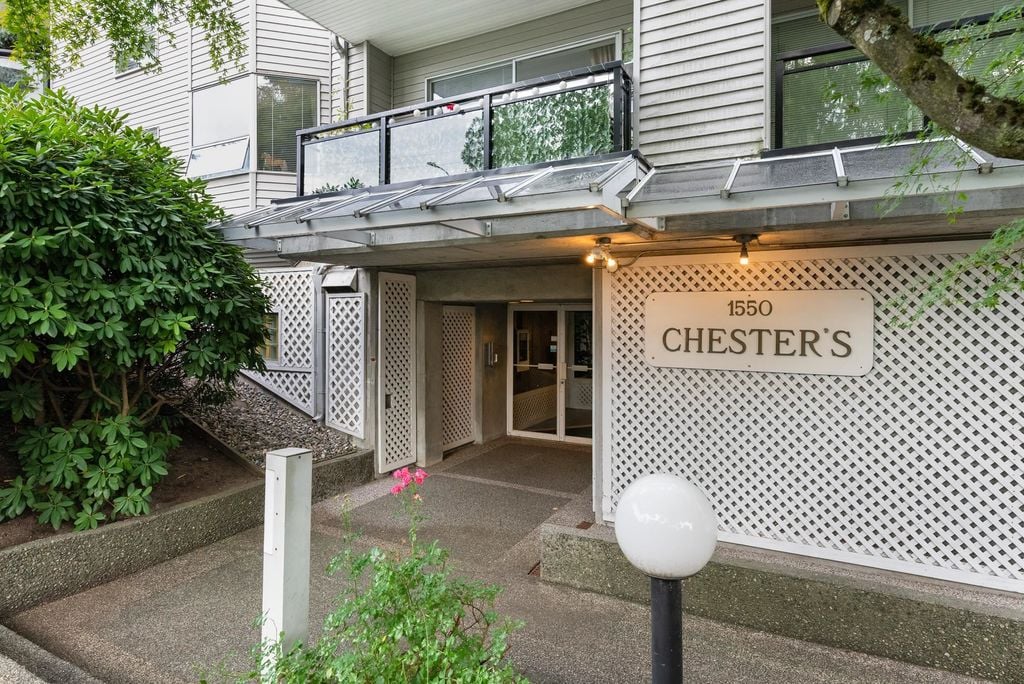 1550 Chesterfield Ave, #107