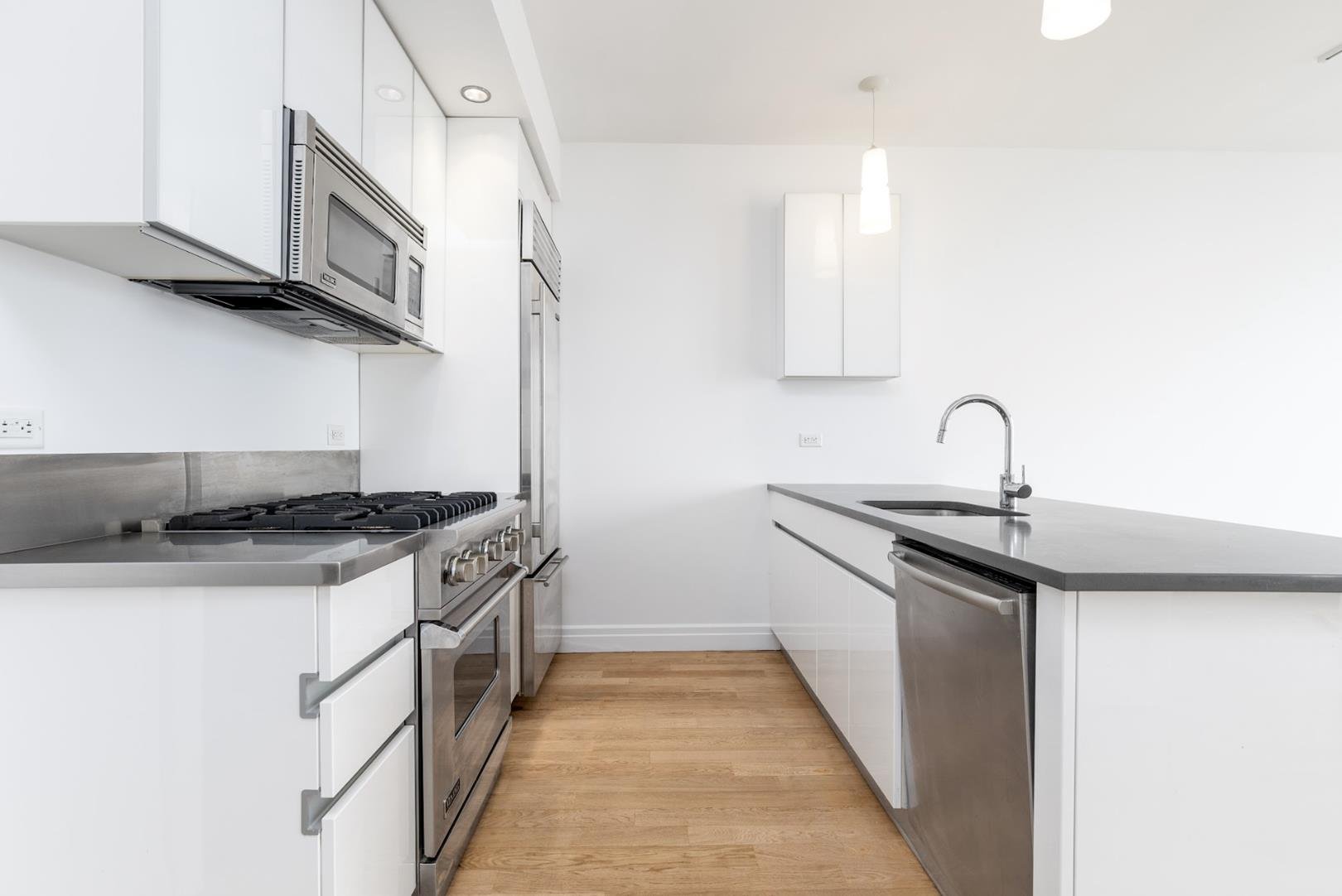 554 West 54th Street, Apt 22-K