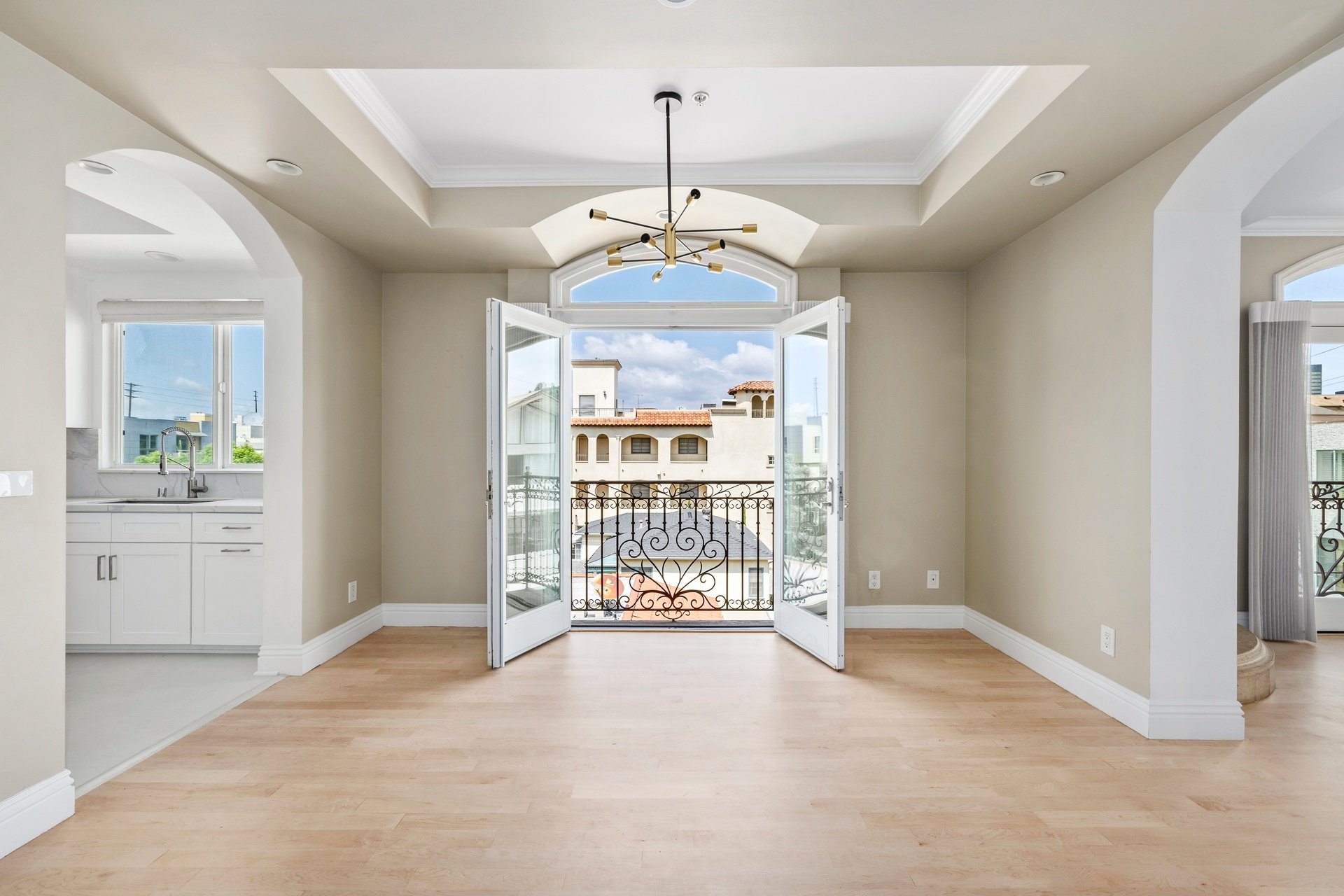 1540 S Bentley Ave Unit: 402