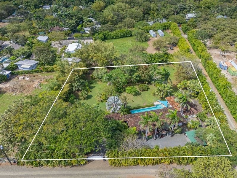 Villa Nacara | Elegant 4BR French-Style Home near Tamarindo