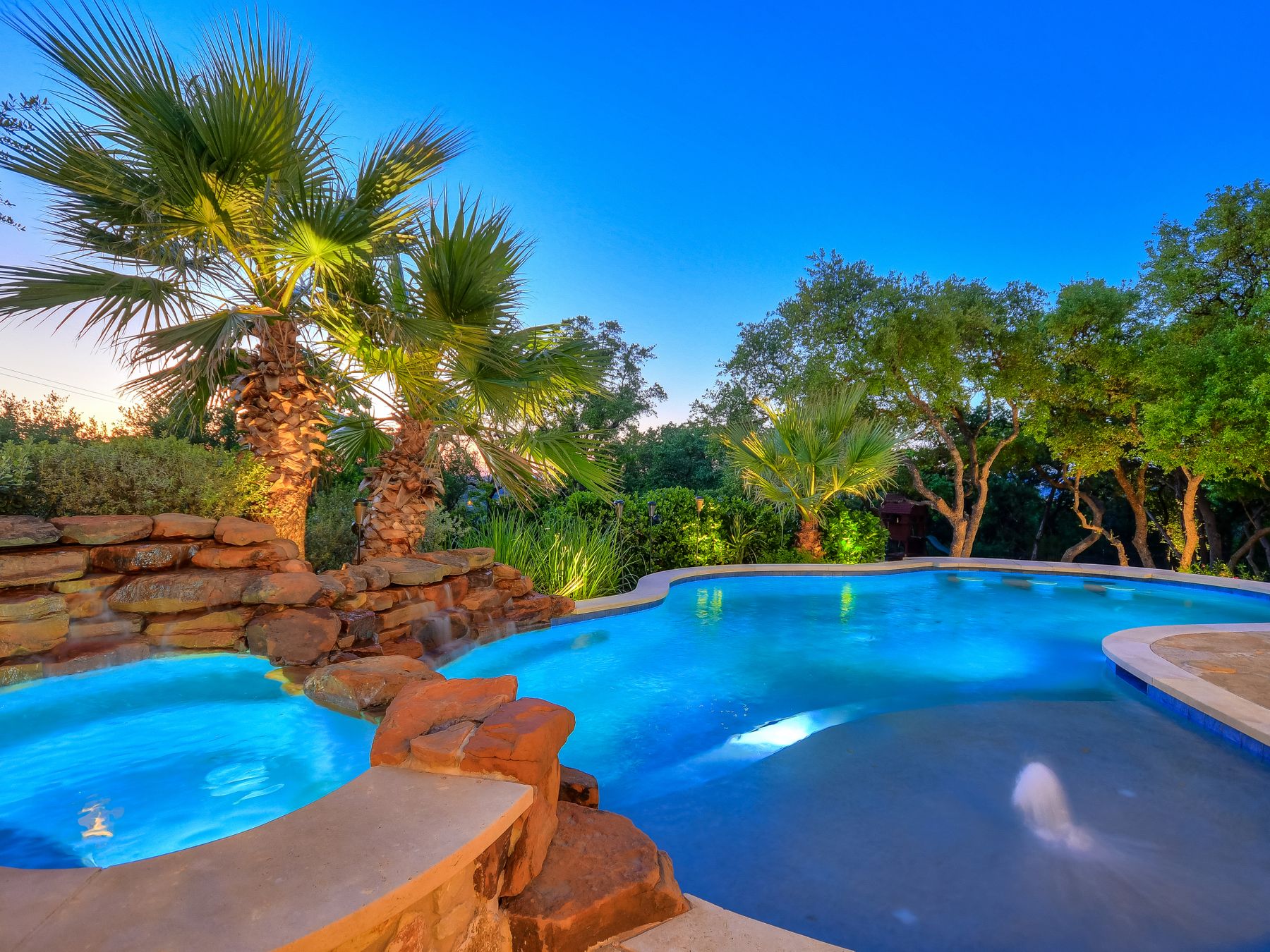 Resort amenities in Seven Oaks