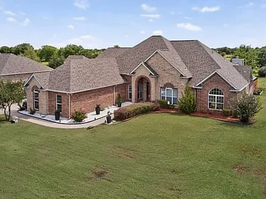 15144 Delaney Lane