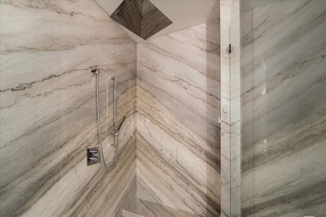 Northstar Manor, N Alta Dr, 90210