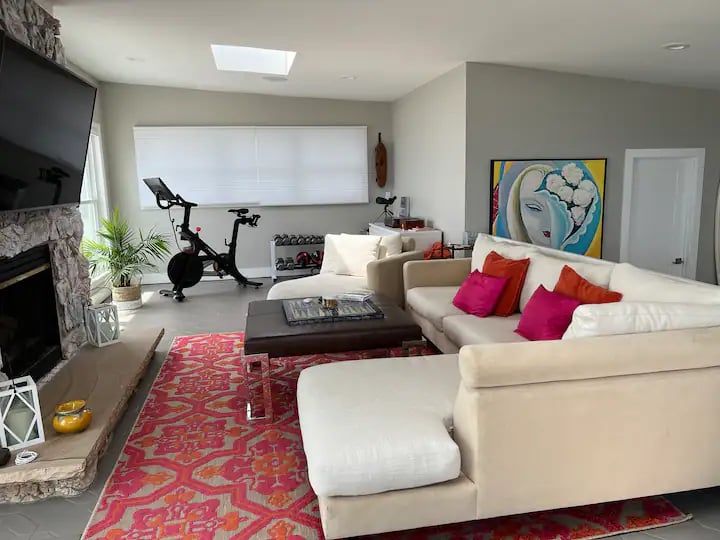 #492 Unbelievable Oceanfront Views Newly Renovated Summer Rental