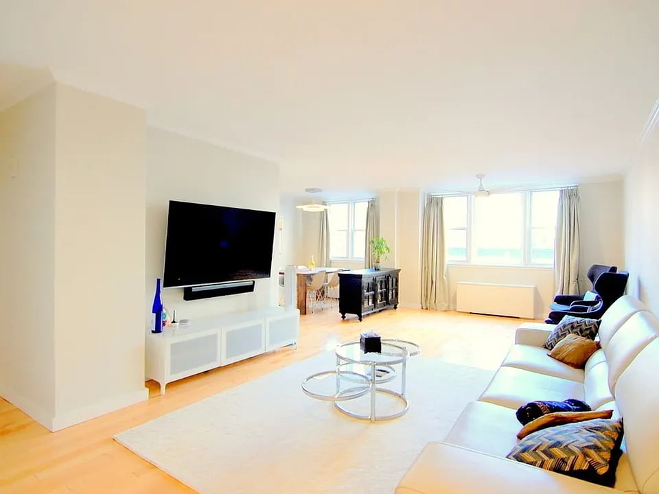 201 East 36th Street 6C