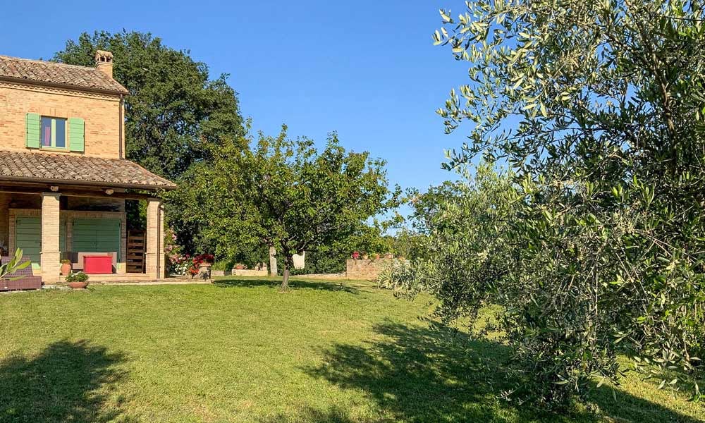 Gorgeous Stone Farmhouse In the Marche Hills