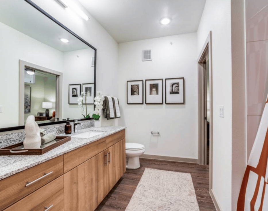 8 weeks free PLUS $750 when you look & lease!