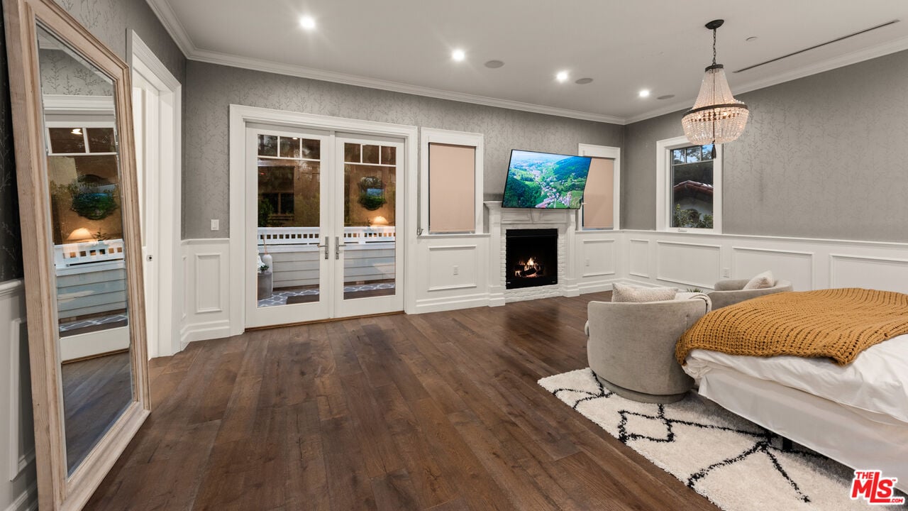 Luminor Heights, Laurel Canyon Blvd, 90046