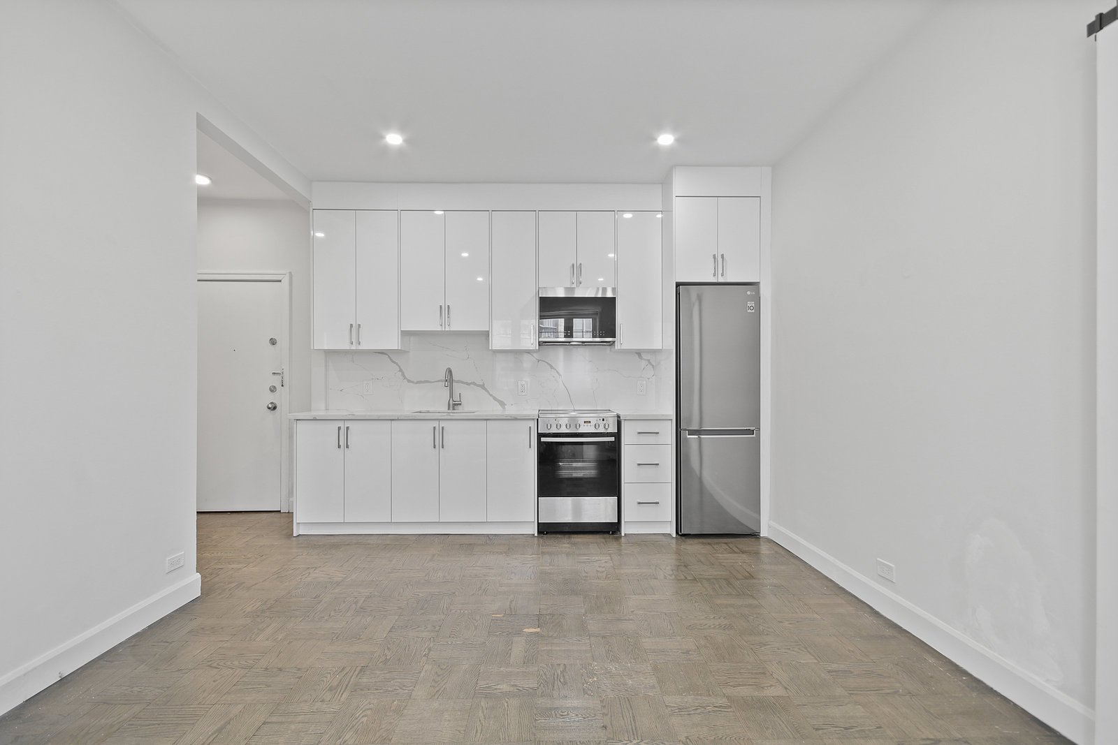  26 St. Joseph Street Unit: 607