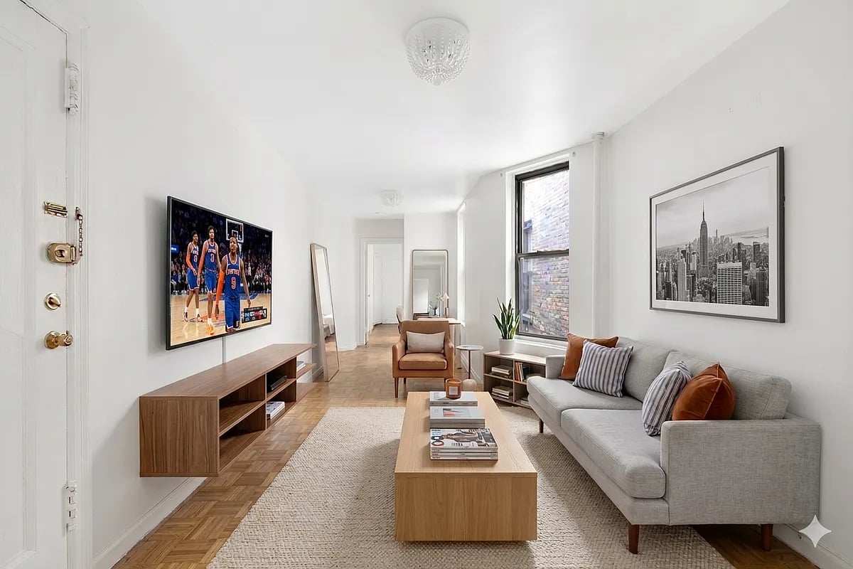 325 East 89th Street 5W
