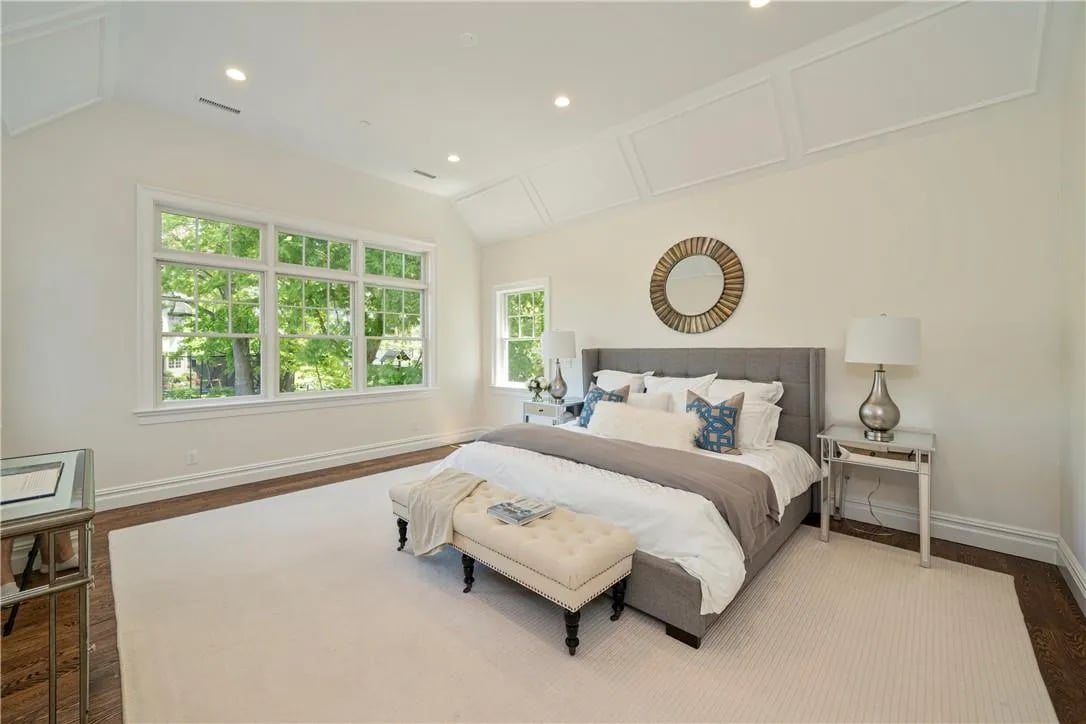 11 Windmill Ln