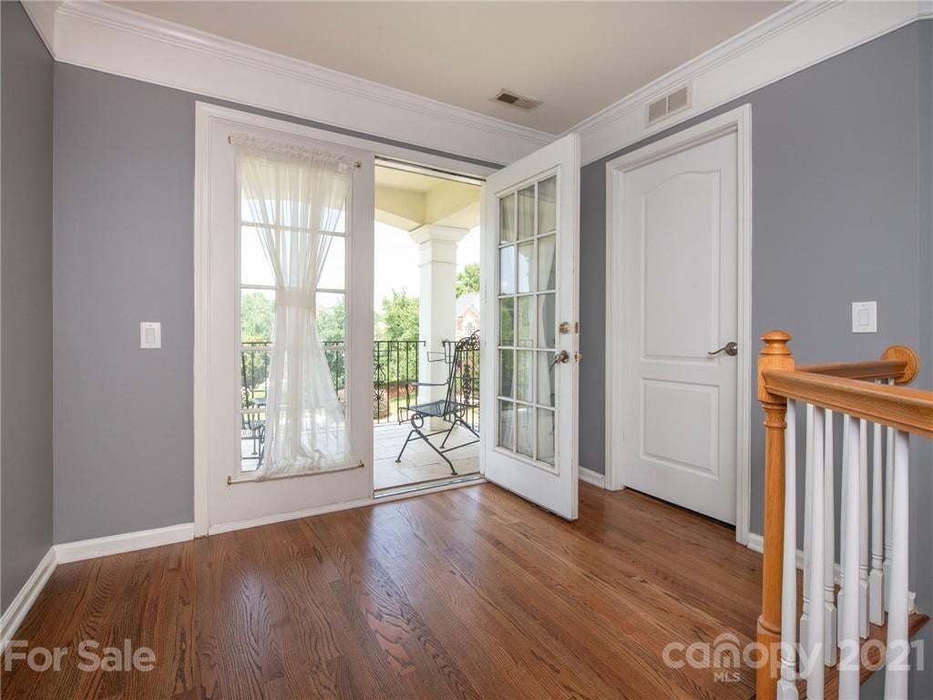5552 Piper Glen Dr