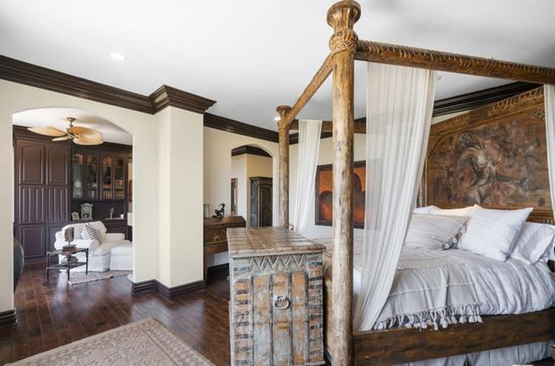Eminence Villa