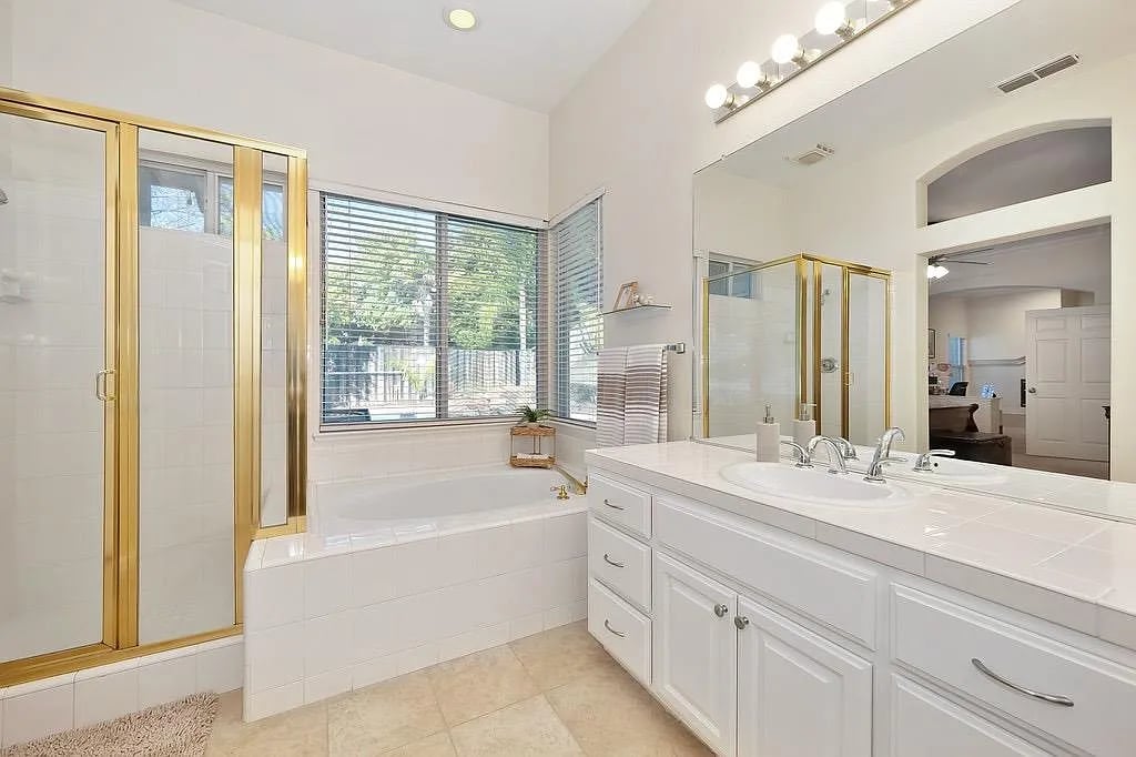 4622 Nassau Ct