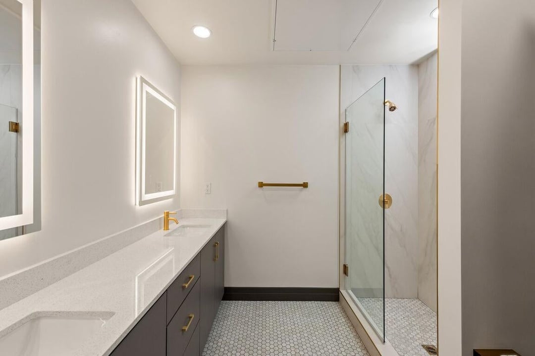 118 N Orlando Ave Unit: 202