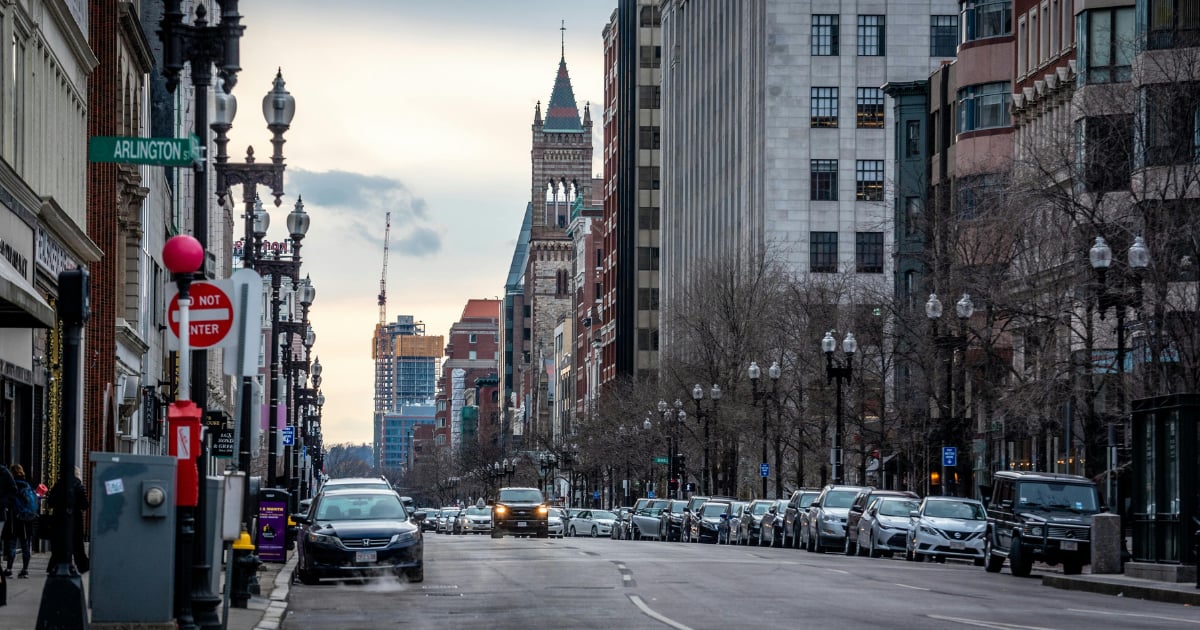 A Local’s Guide to Arlington, VA in 2026: Restaurants, Parks, Schools & Housing Options