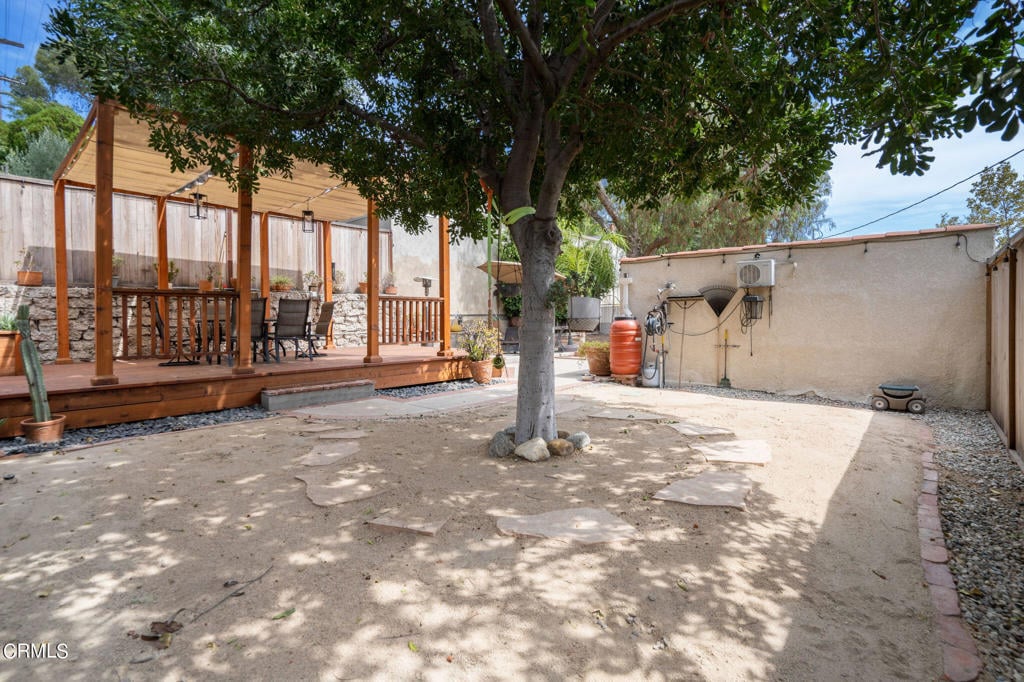 1527 Linda Rosa Ave