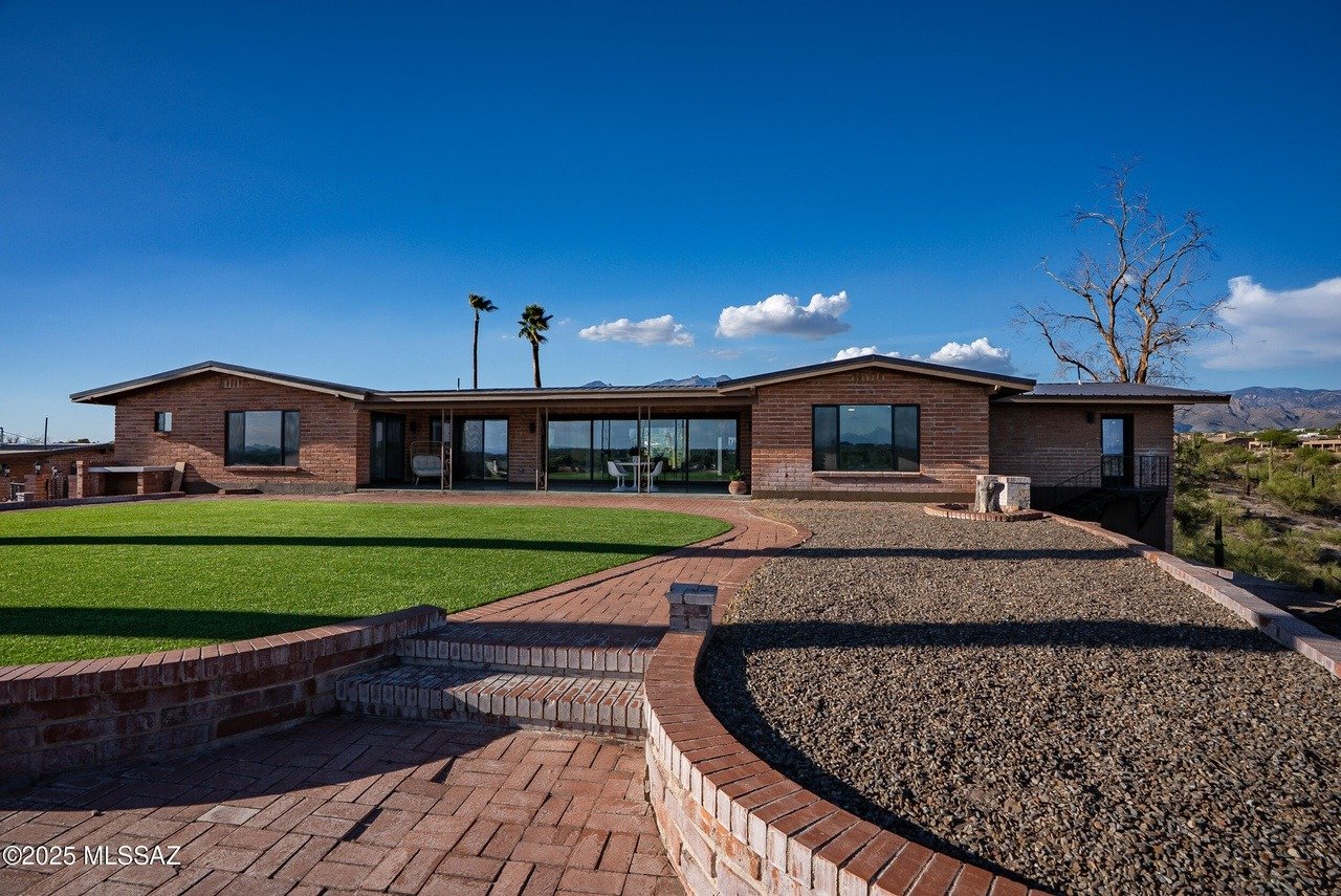 5240 E River House Rd