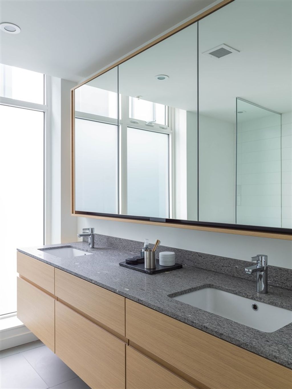1555 W 8th Ave, #801