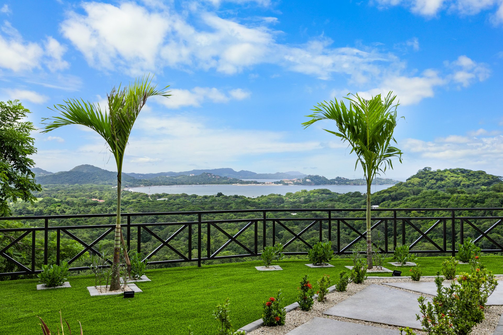 Casa Camari en la Marcela | Near the Coast House For Sale in Playa Potrero