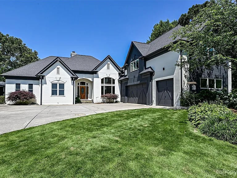 21200 Blakely Shores Dr